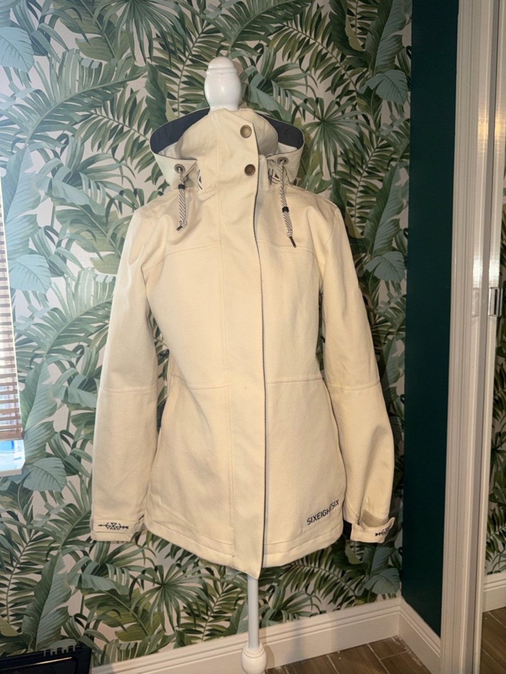 686 Spellbound Women's Ski Jacket Cream M - Picture 3 of 11